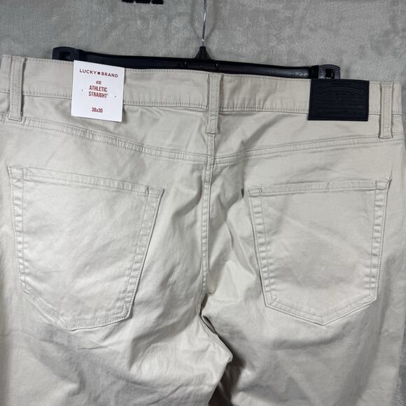 Lucky Brand NEW Mens Pants 410 Athletic Straight 38X30 Beige Stretch Zipper Logo - Picture 4 of 15